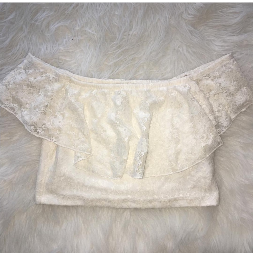 H&M lace Crop off the Shoulder